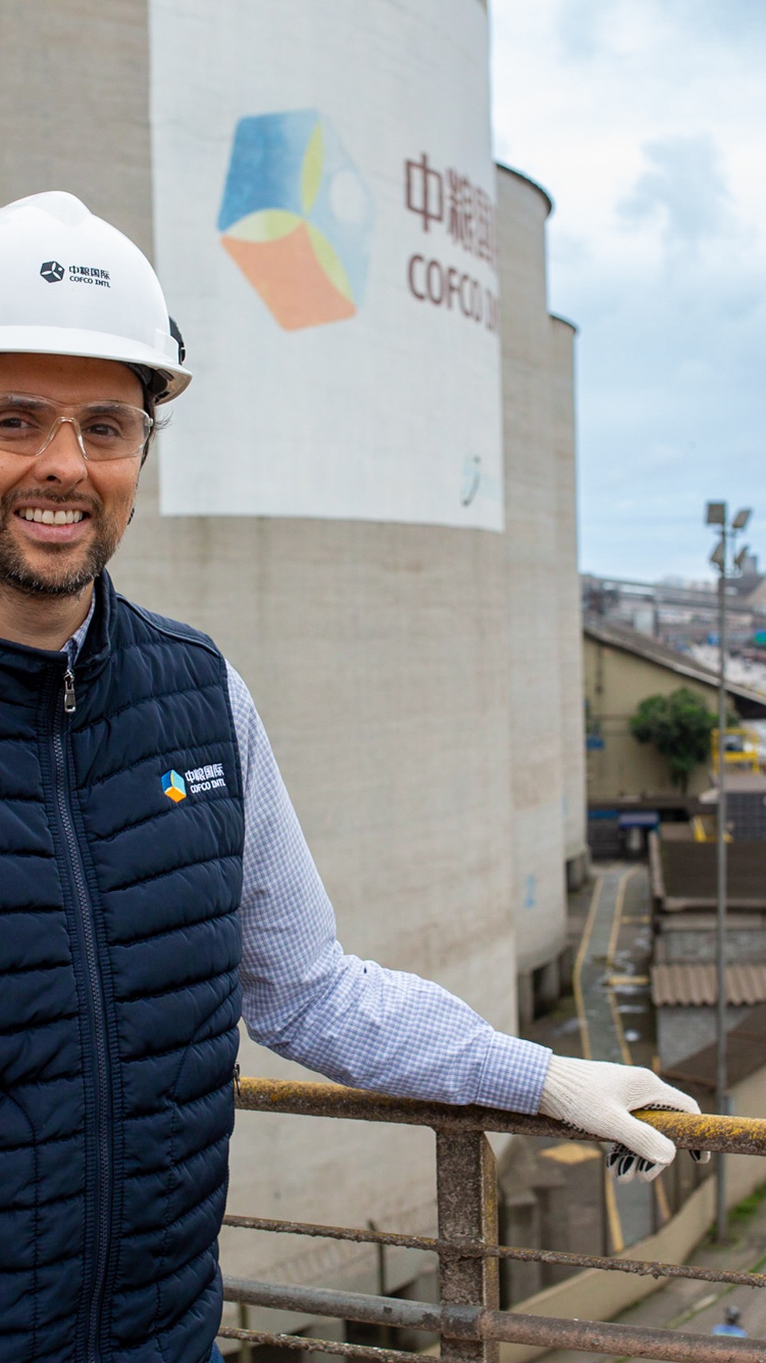 Com terminal em Santos, Cofco amplia capacidade de exportação no Brasil