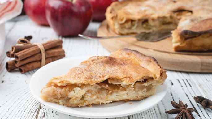 En simples pasos, prepara esta tarta de manzana alemana con yogur griego