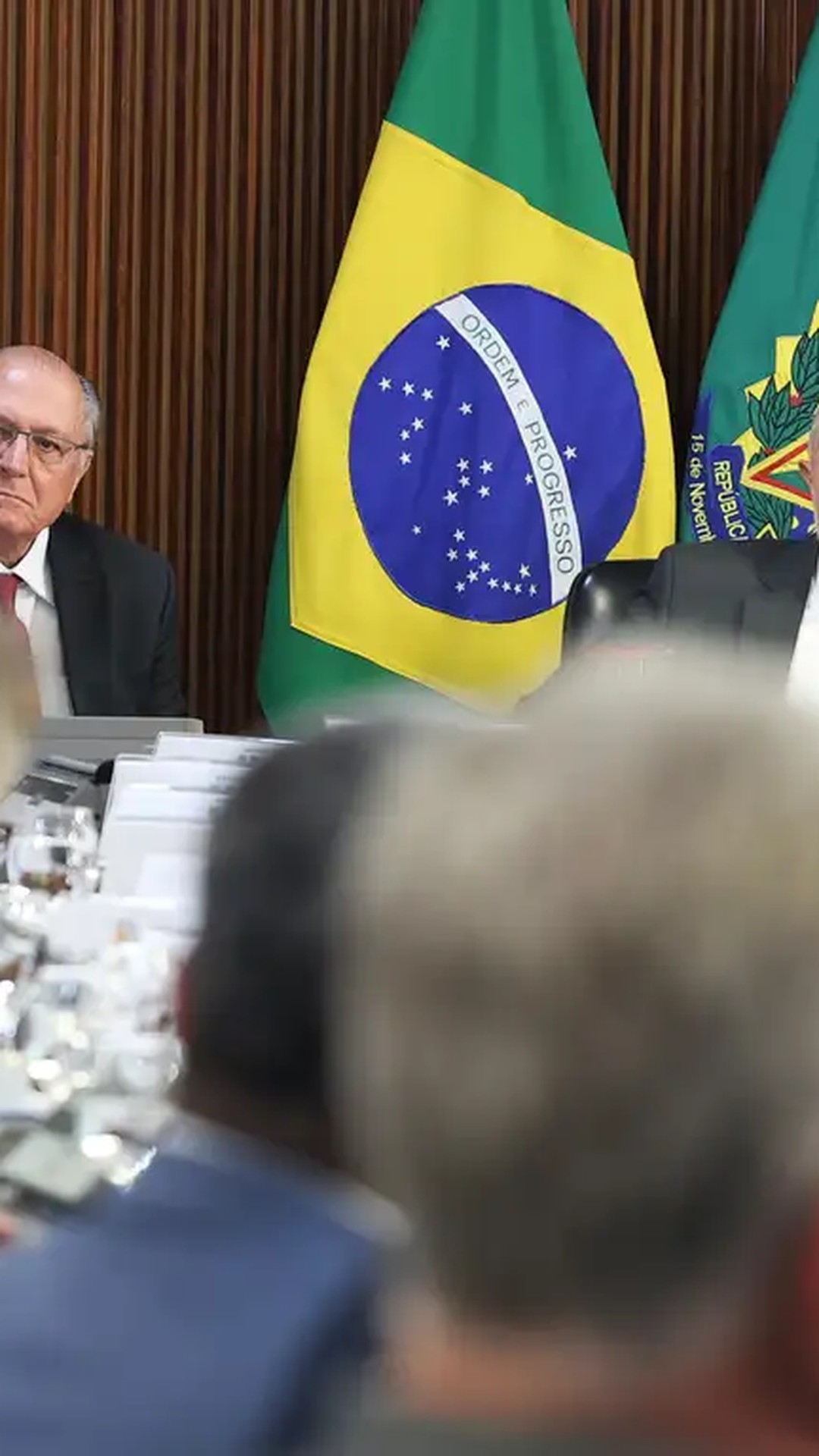 Corrente petista cobra melhoria na comunicação e pedirá que governo Lula use mais rede de rádio e TV 