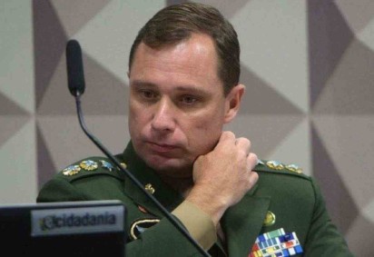 Mauro Cid chega à Polícia Federal para prestar novo depoimento