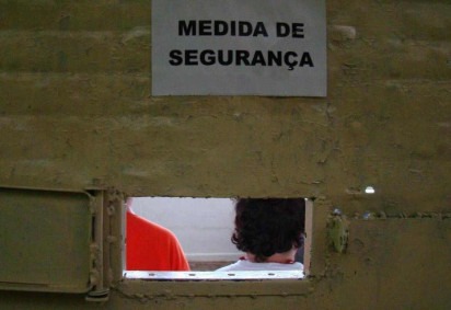 Por que ainda tem tanta gente em manicômios judiciários 2 anos após Justiça mandar fechar todos